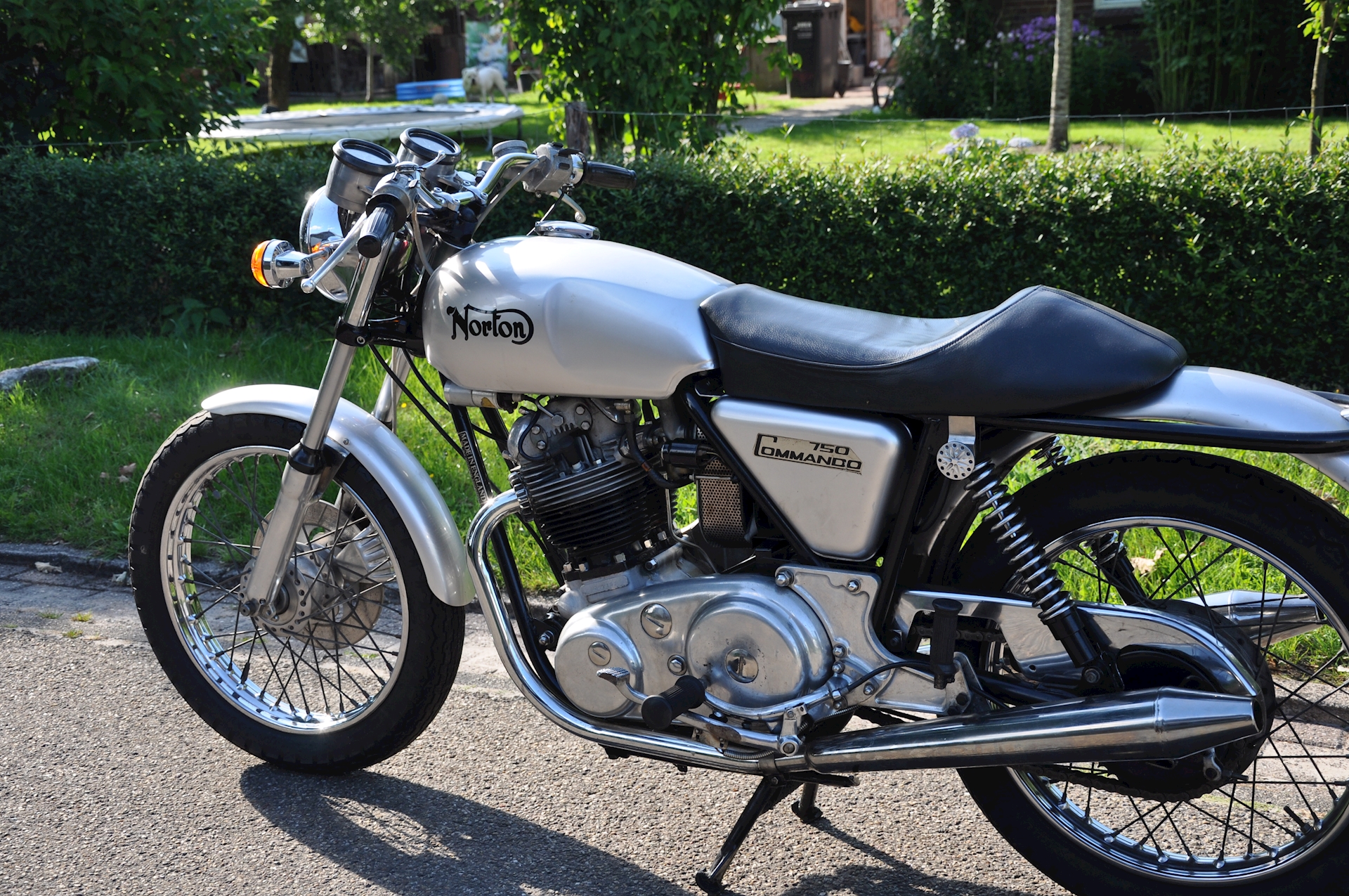 Norton Commando 750 Interstate (MK1) - 13.JPG
