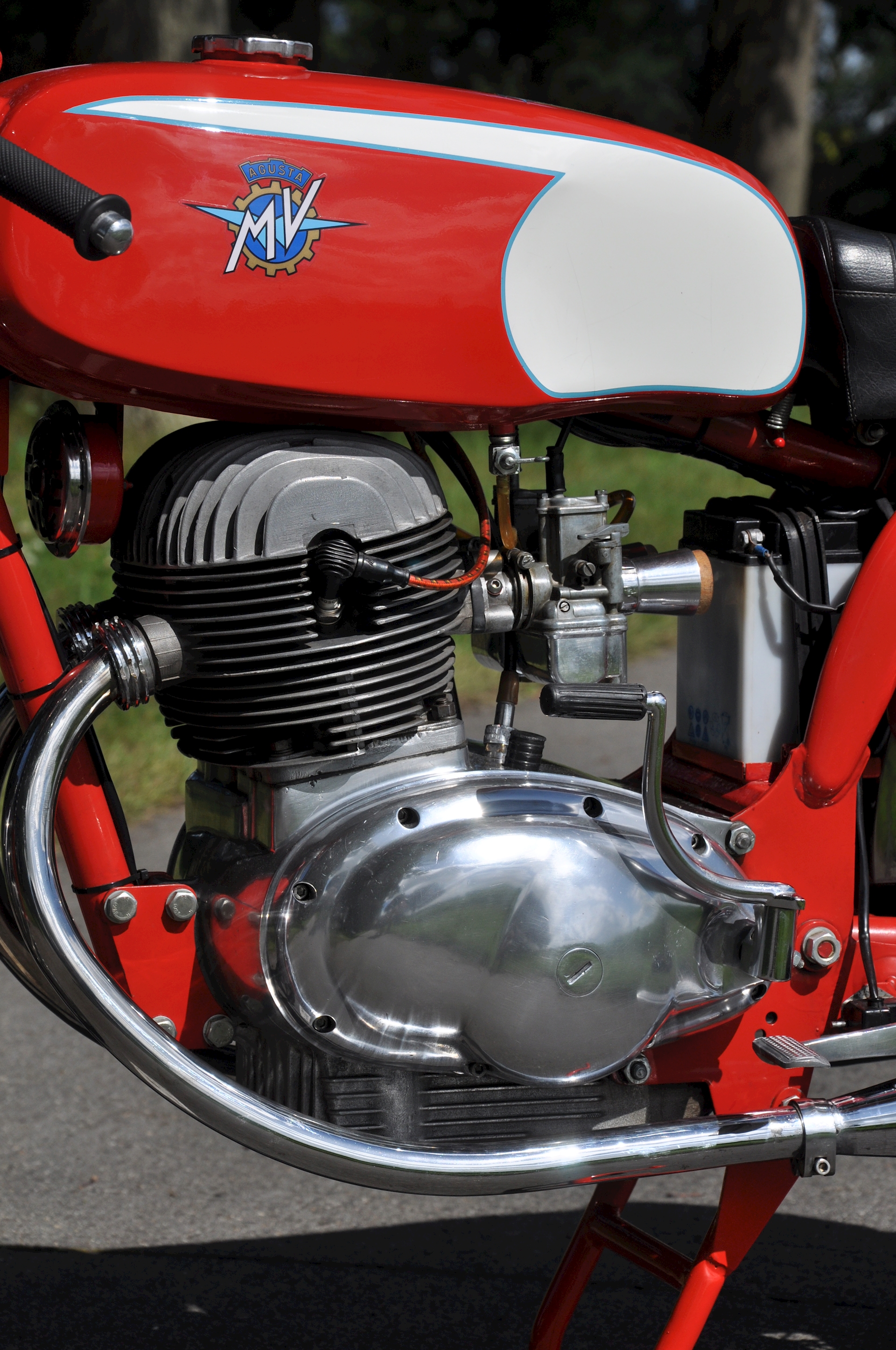 MV-Agusta-350-Sport-04.jpg
