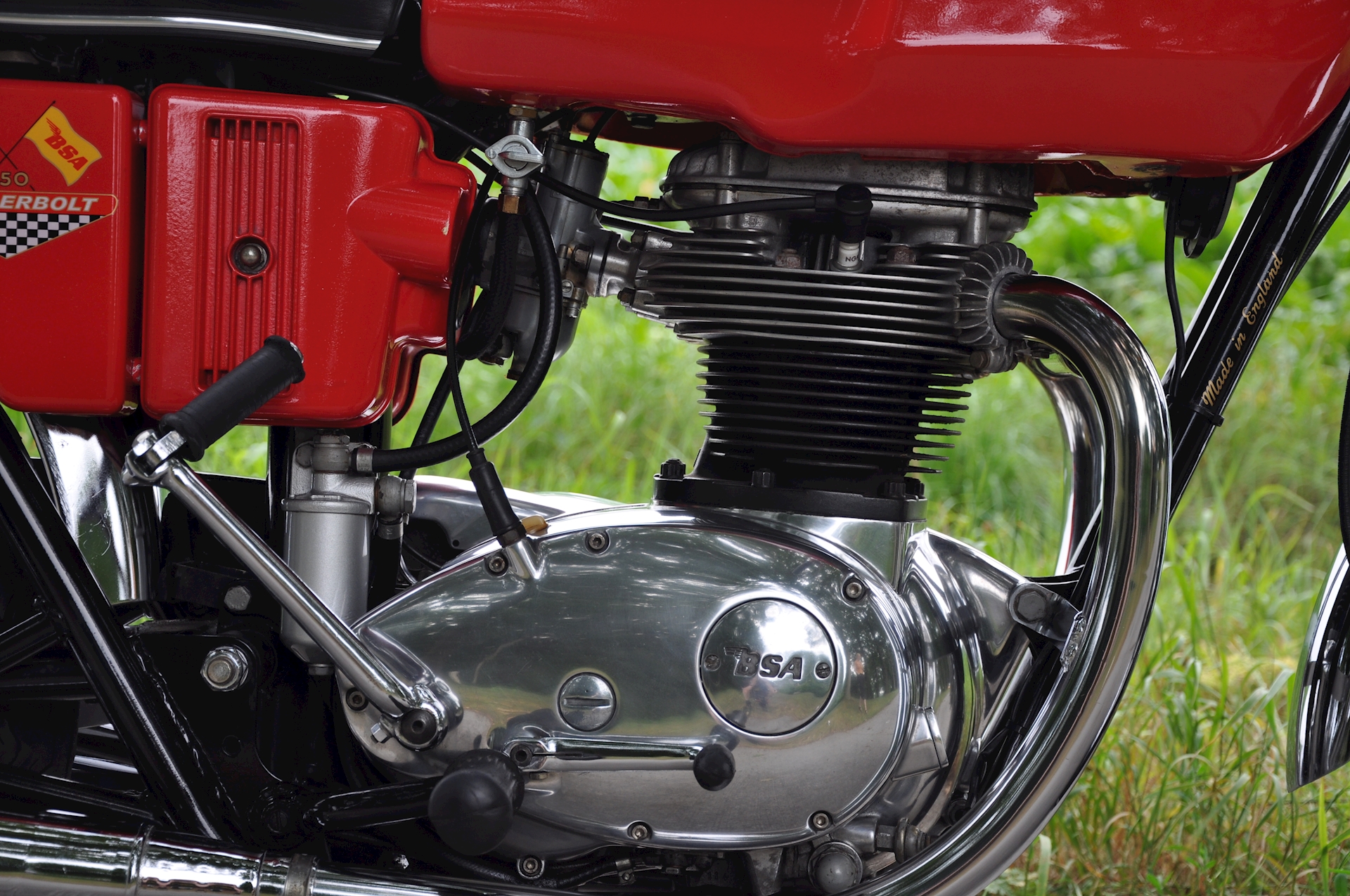 BSA-A65-Thunderbolt-03.jpg