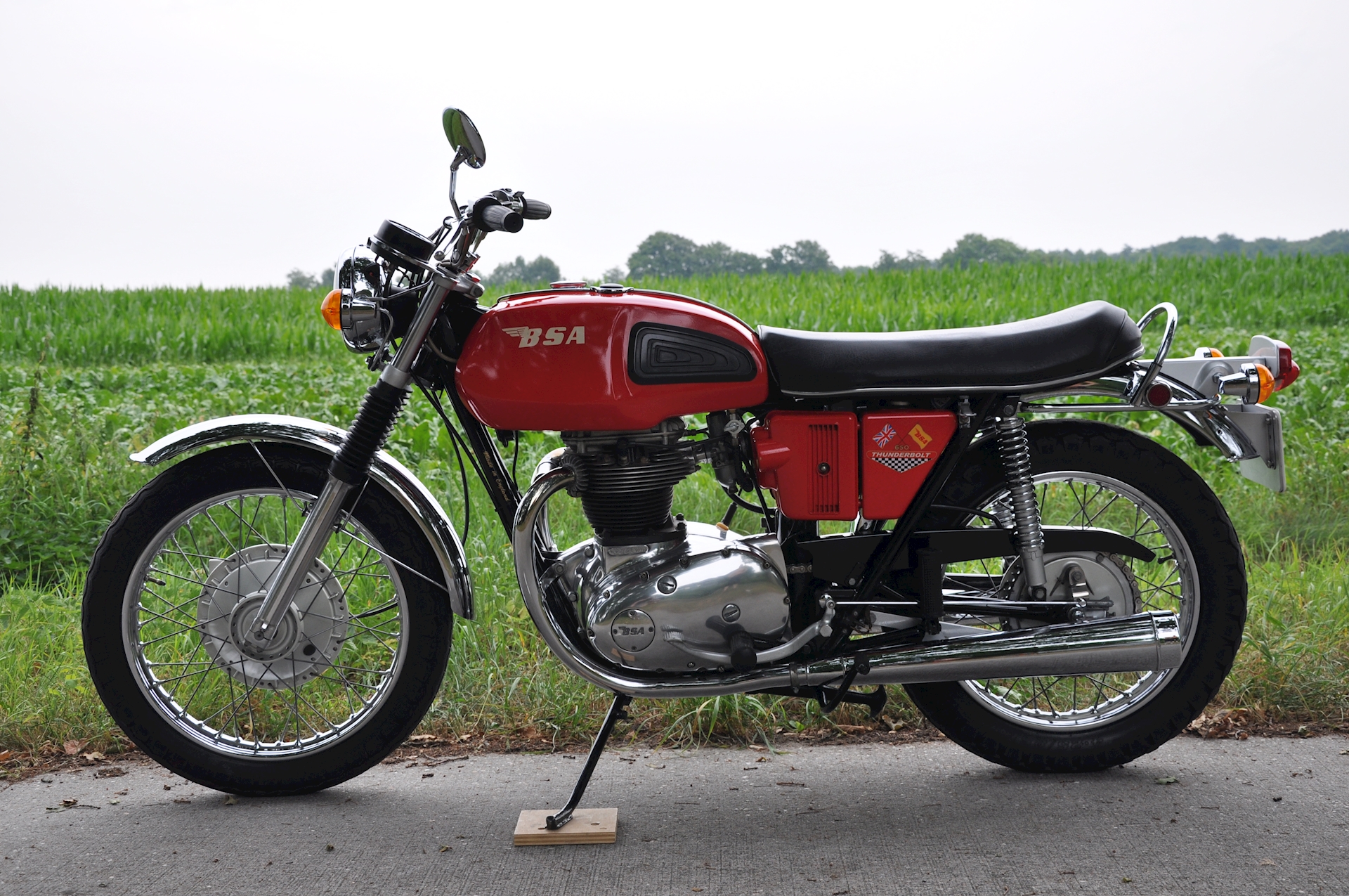 BSA A65 Thunderbolt van 1972 - Verkocht