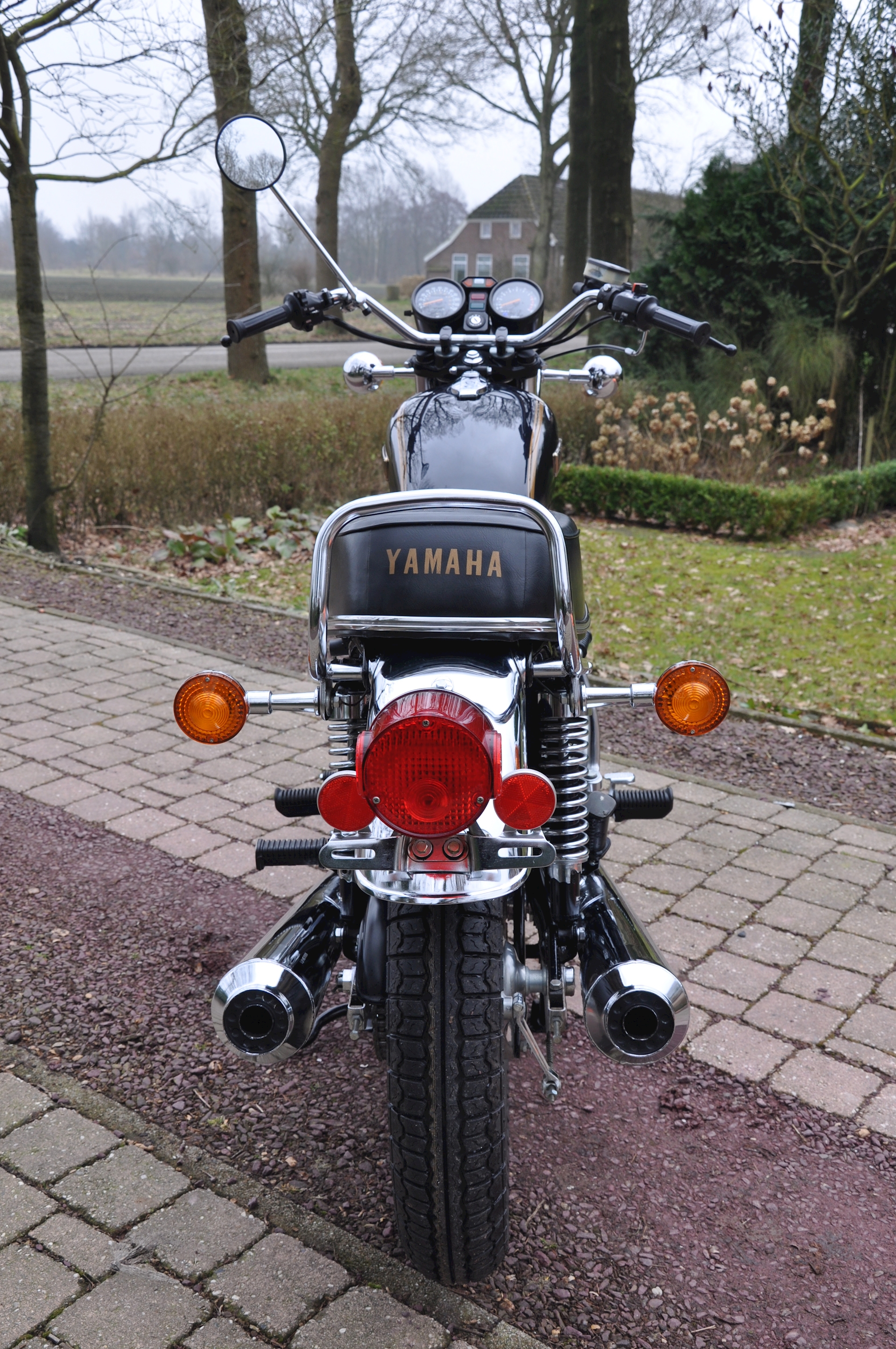Yamaha-XS650F-03.jpg