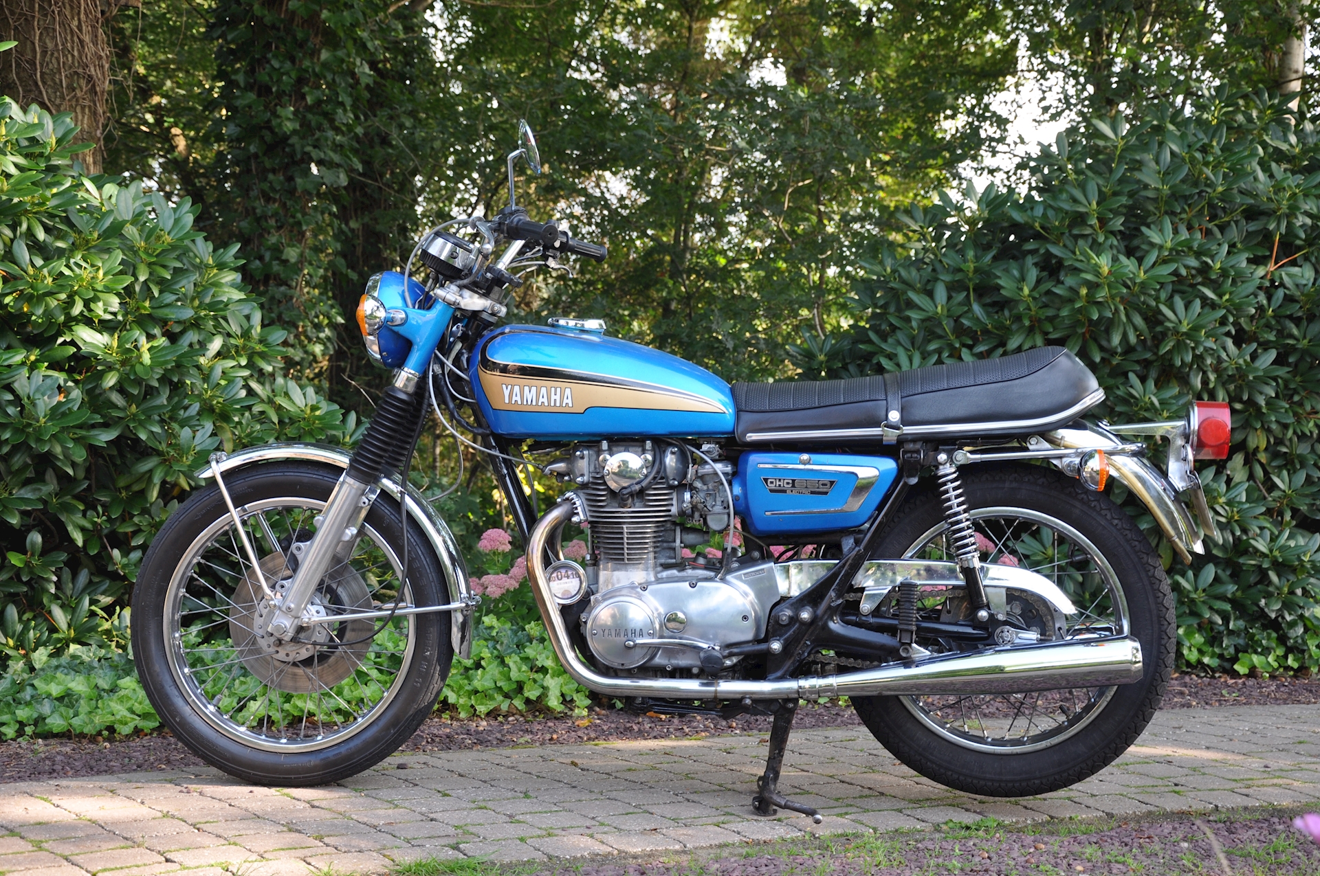 Yamaha-TX650-01.jpg