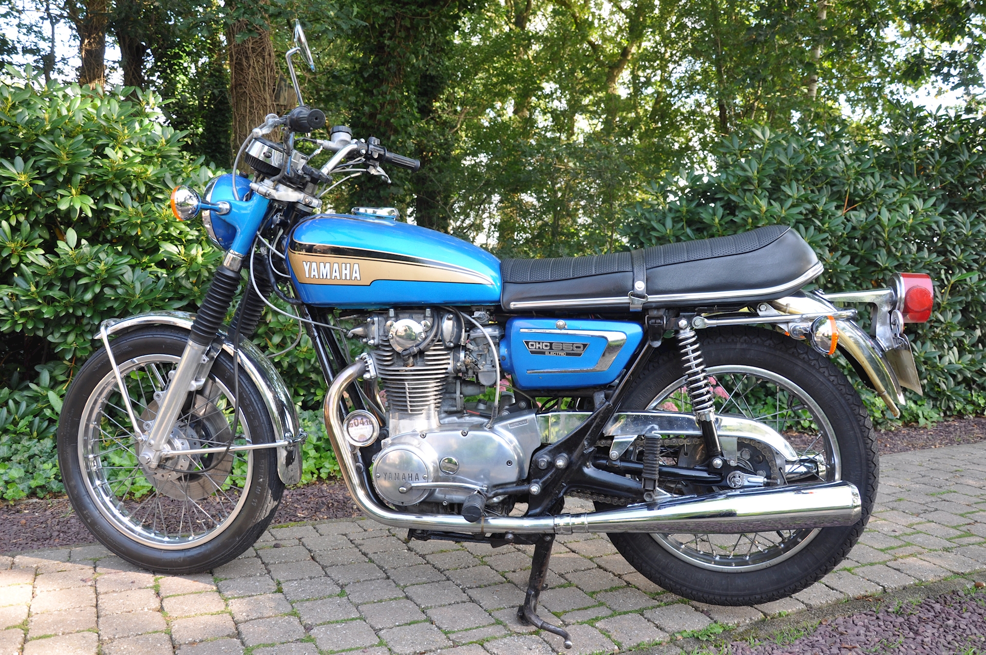 Yamaha-TX650-05.jpg