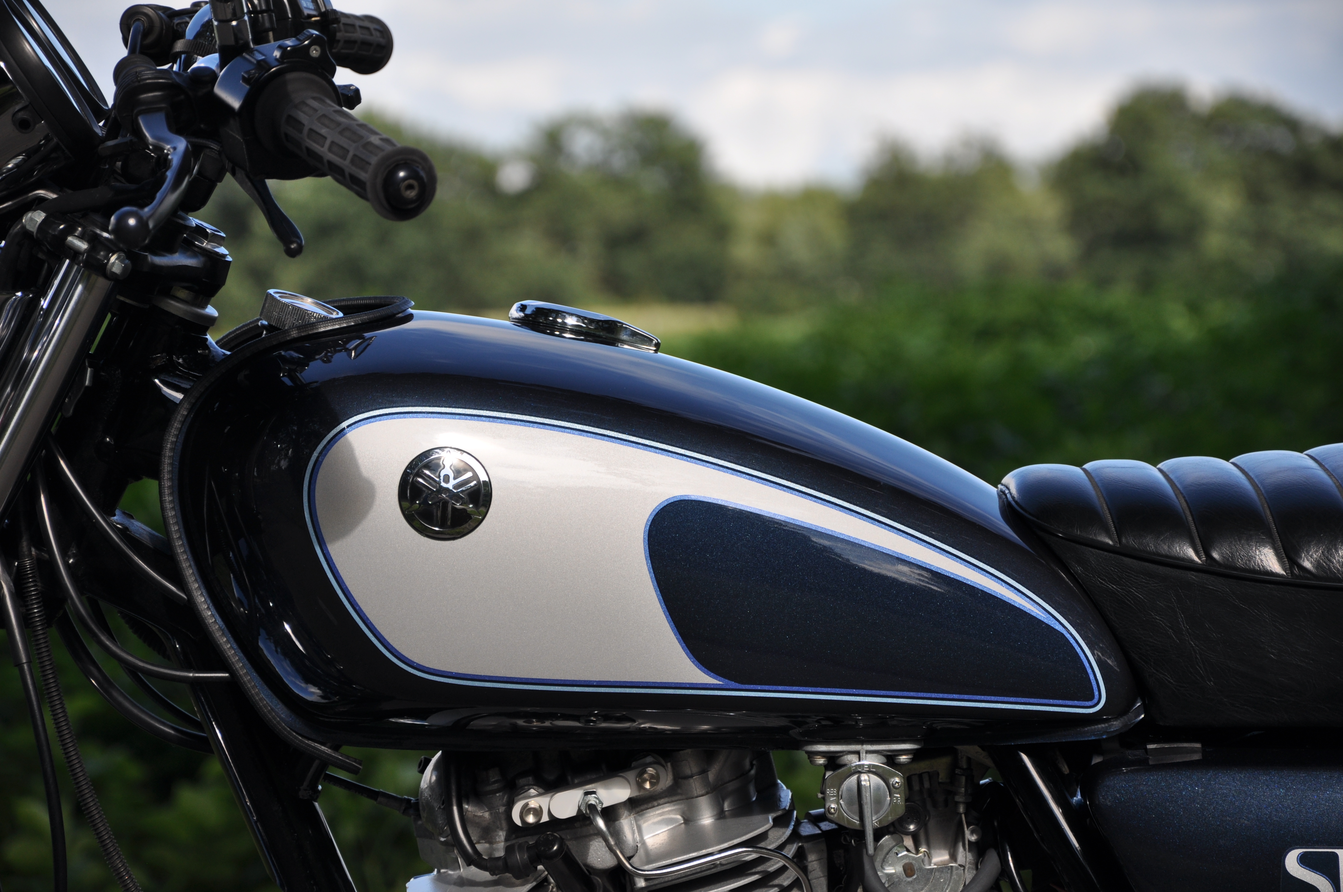 Yamaha SR500-11.jpg