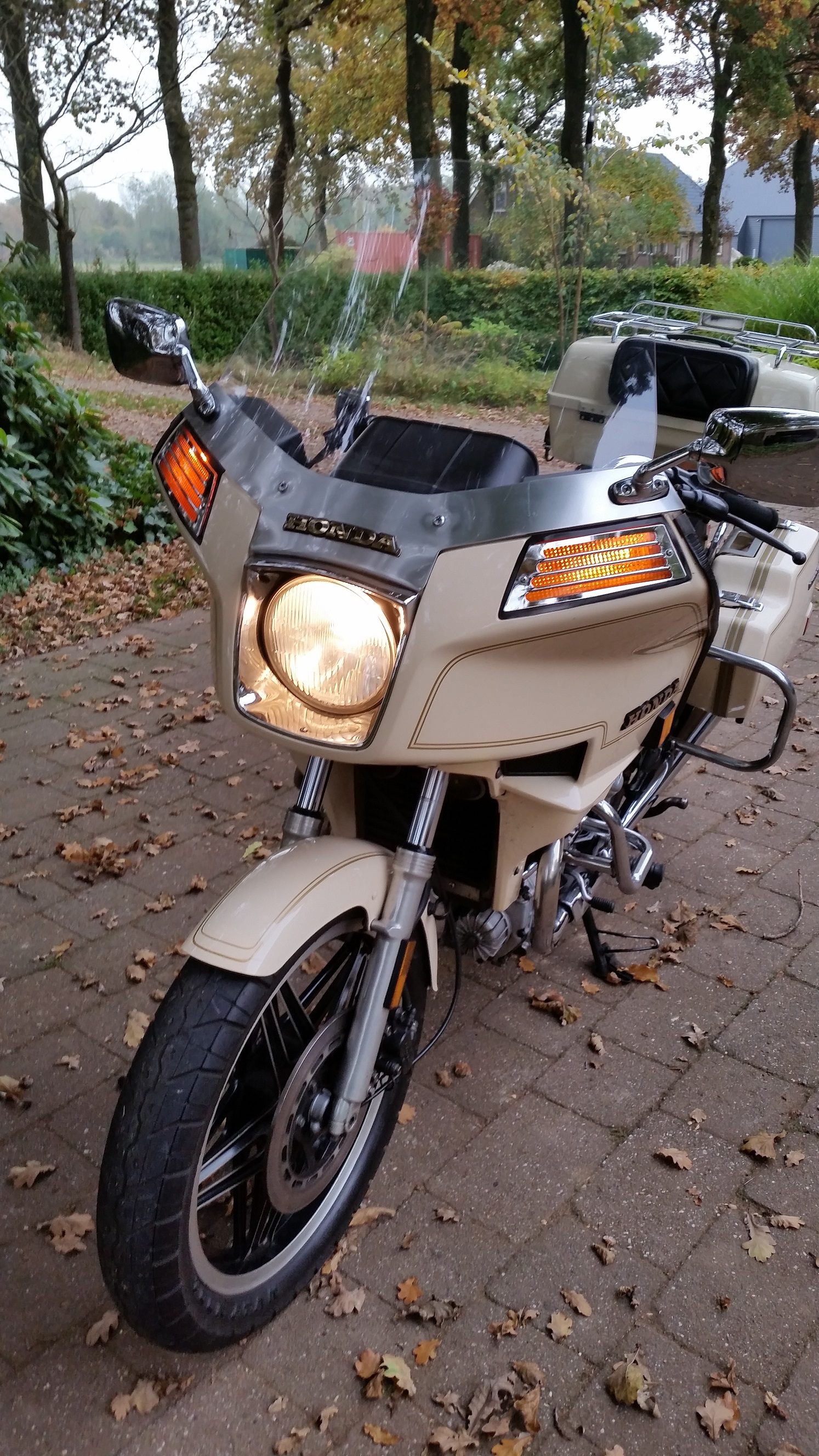 Honda GL500 Silverwing 1981 - 07.jpg