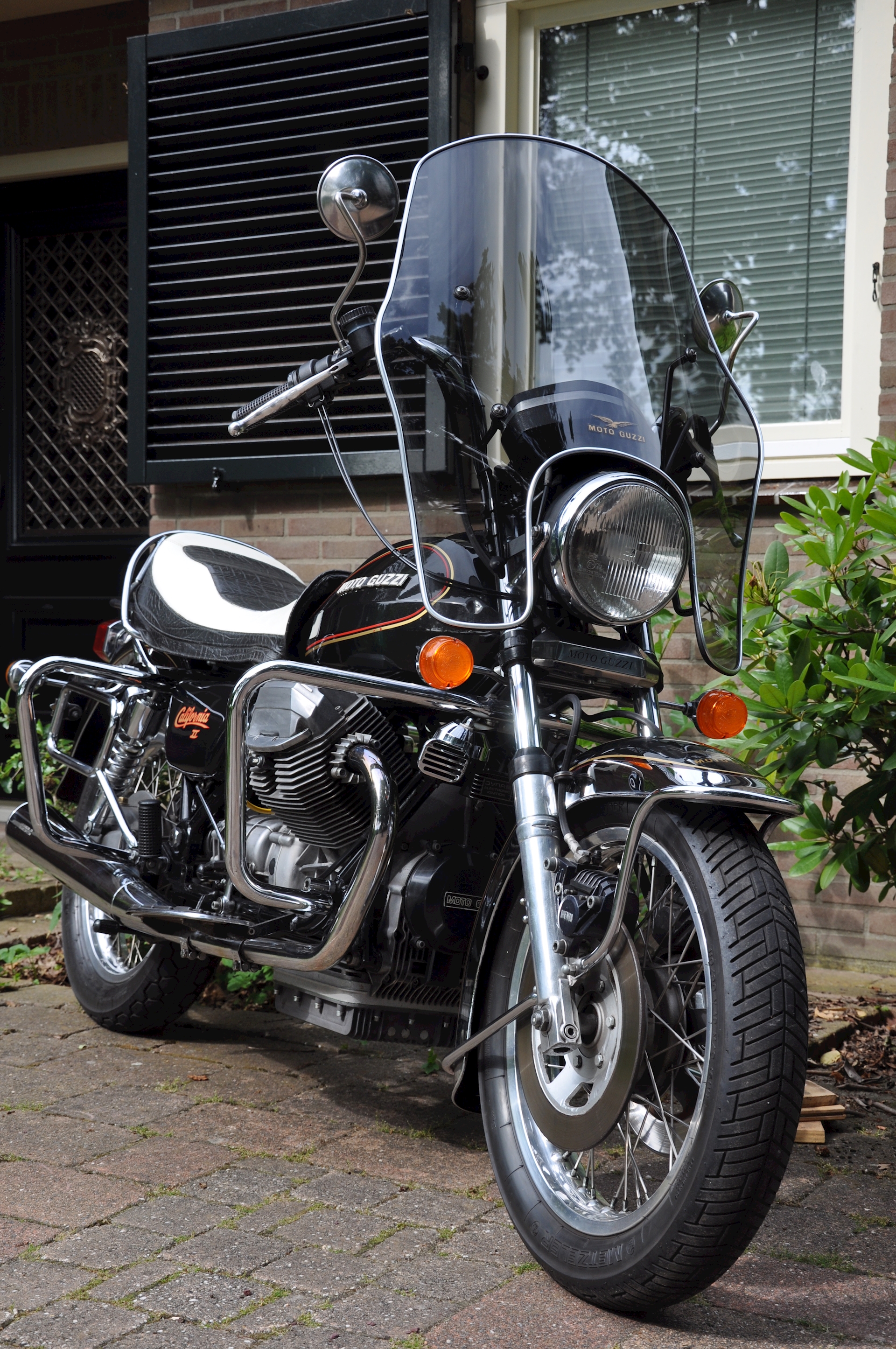 Moto Guzzi California II - 06.jpg