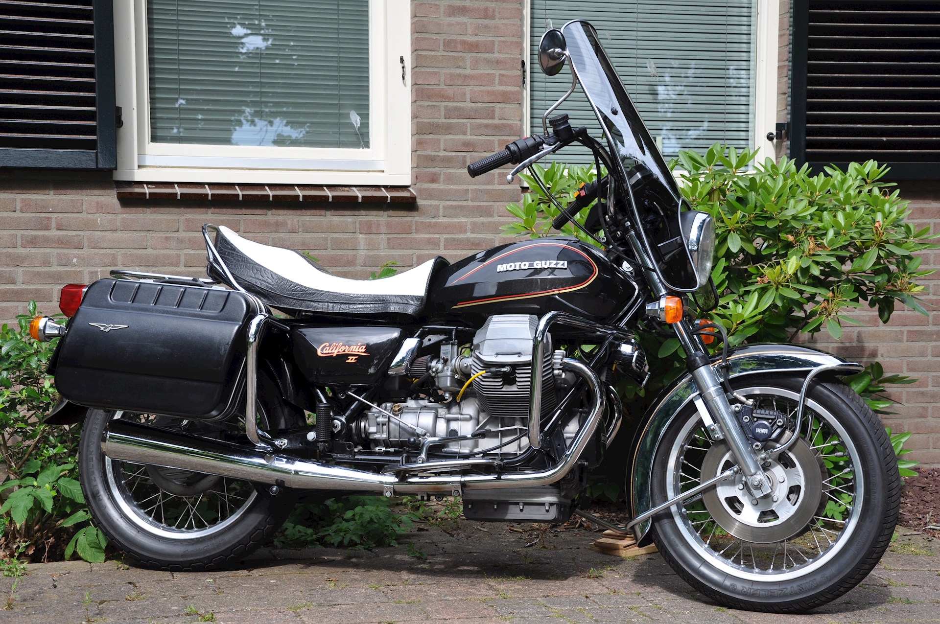 Moto Guzzi California II - 08.jpg