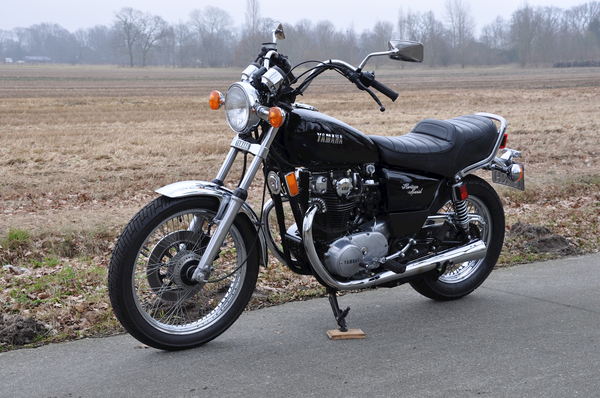Yamaha XS650 Heritage Special 1982 - 06.jpg