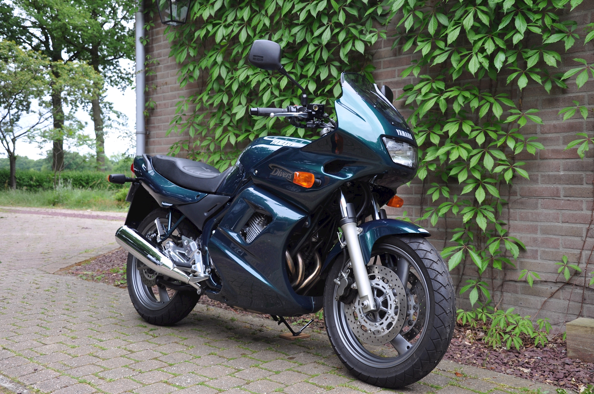 Yamaha XJ600S 1999 - 08.jpg