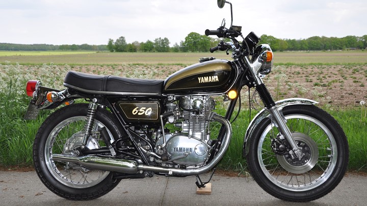 Yamaha XS650 1977 - 02.jpg