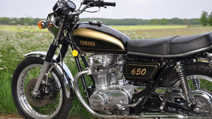 Yamaha XS650 1977 - 09.jpg