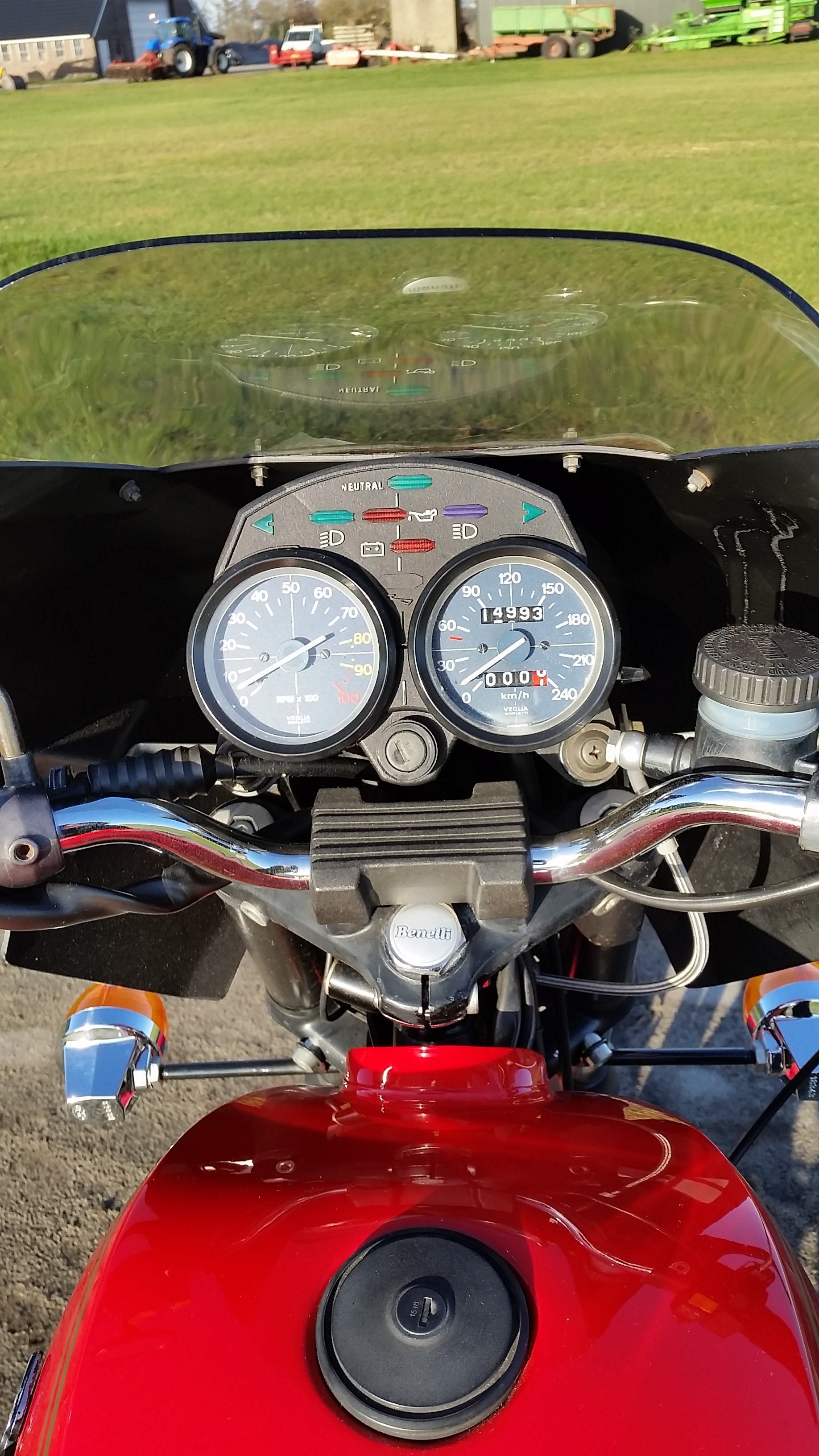 Benelli 654 1985 - 09.jpg