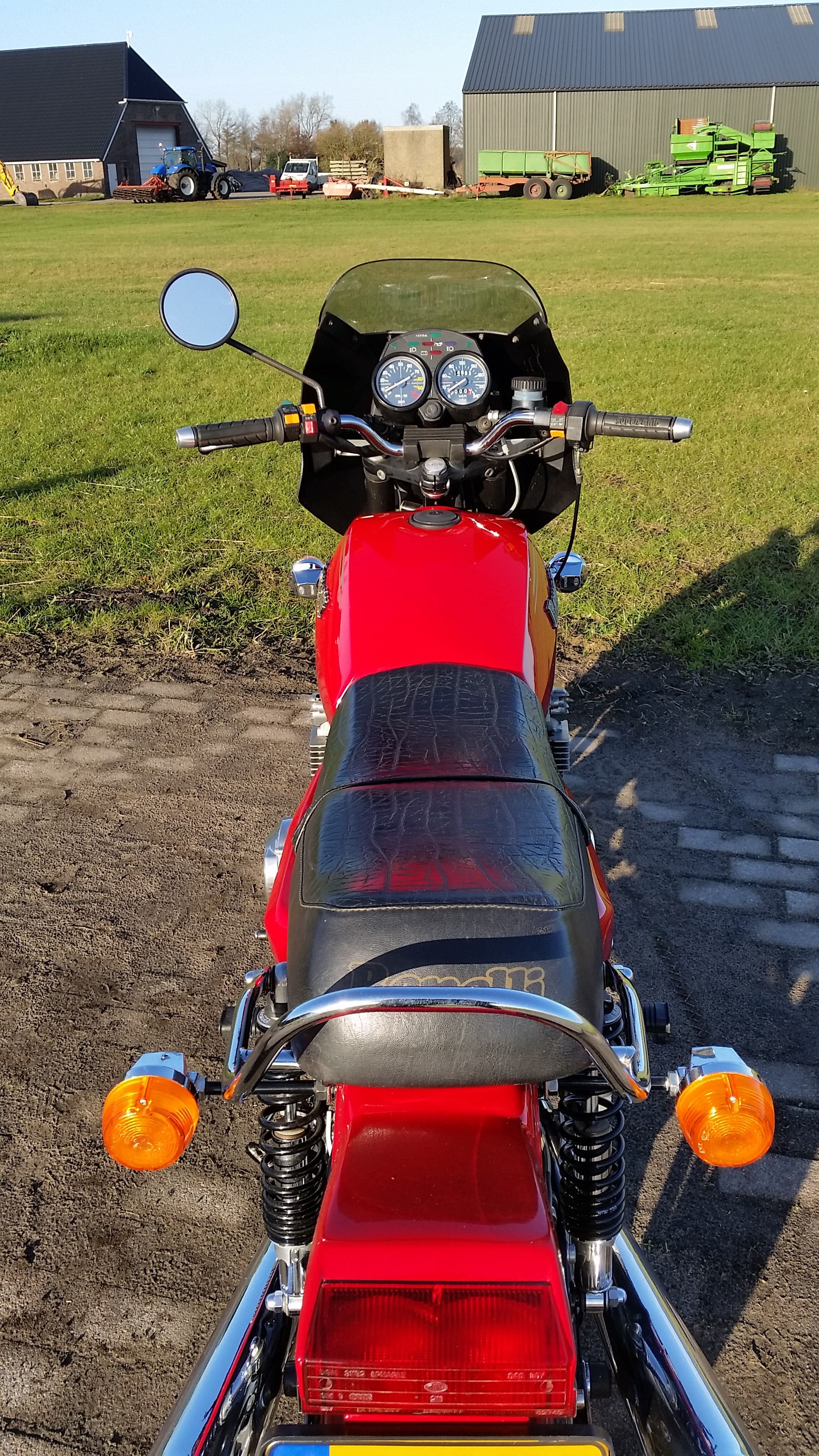 Benelli 654 1985 - 10.jpg