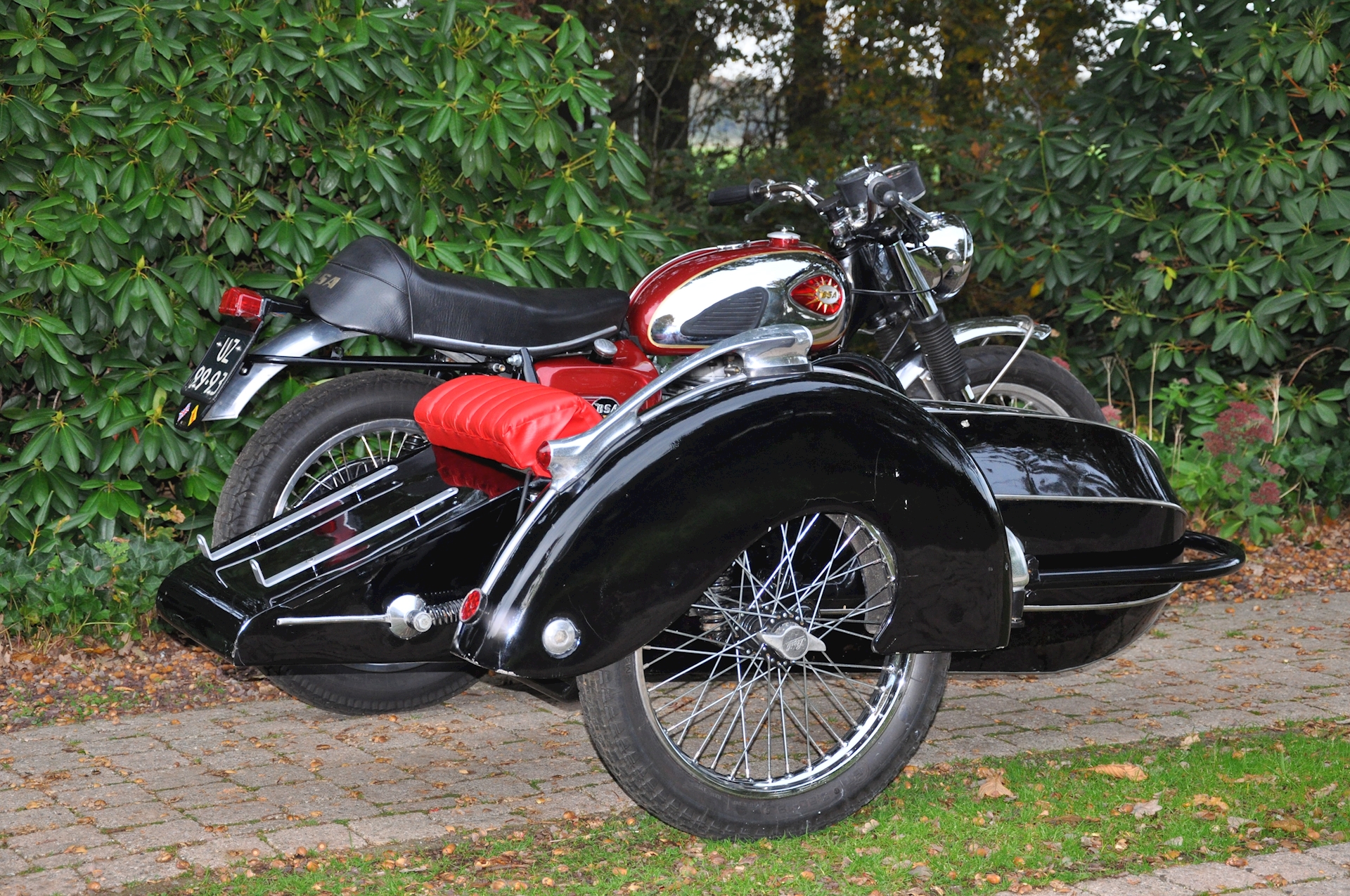 BSA A65 met Steib S350 - 10.jpg