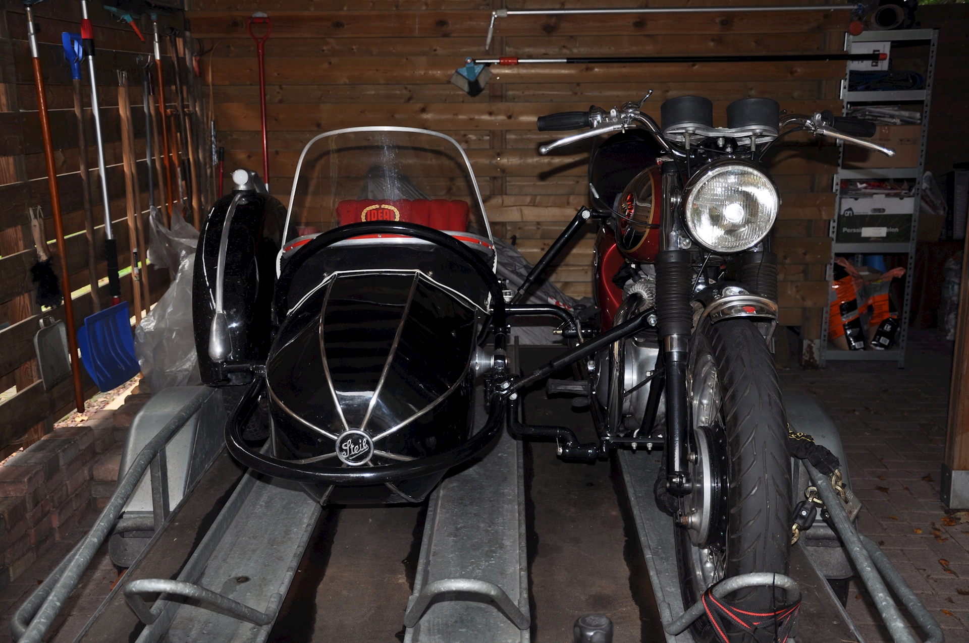 BSA A65 met Steib S350 - 11.jpg
