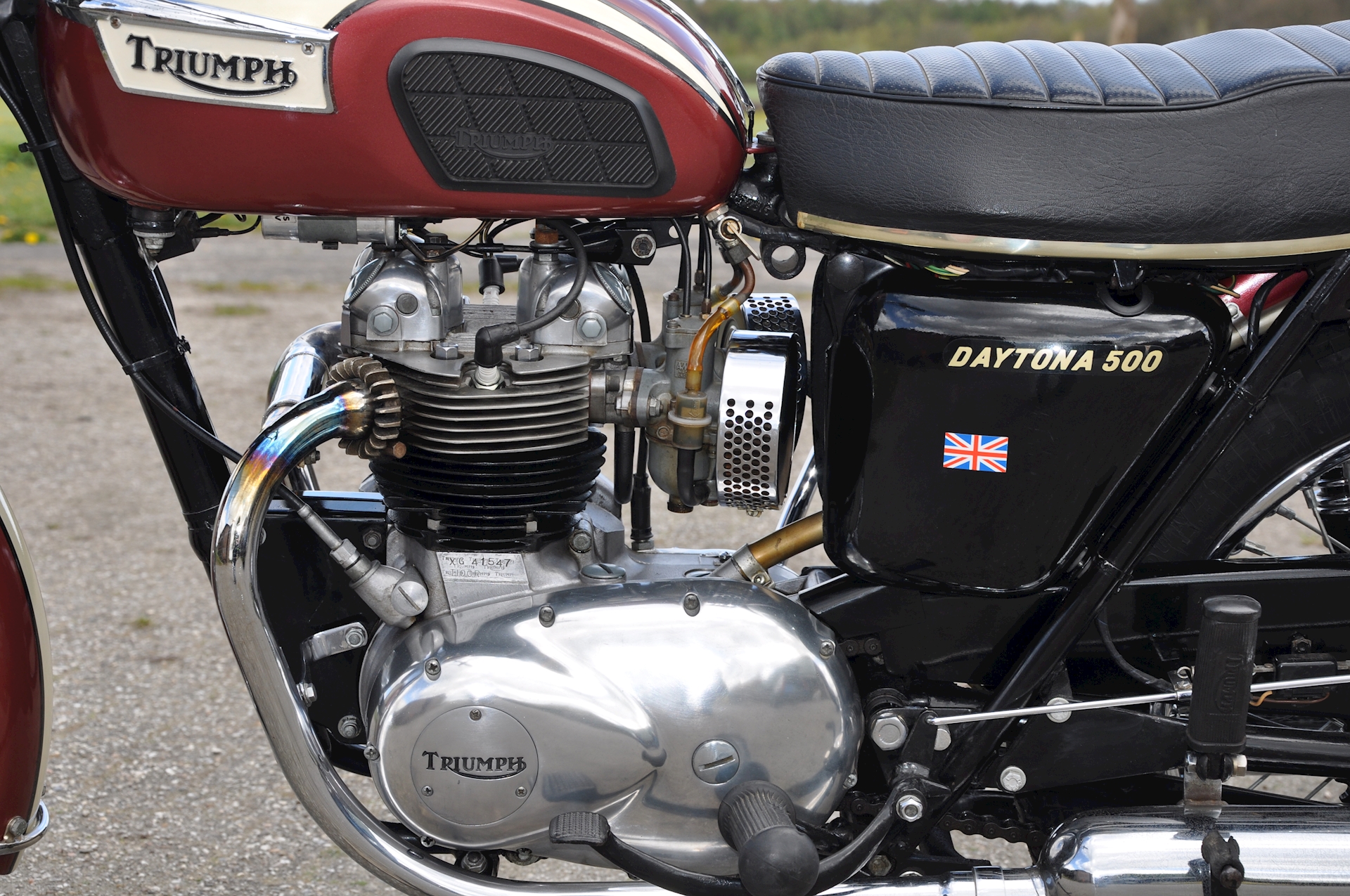 Triumph T100R 1971- 05.JPG