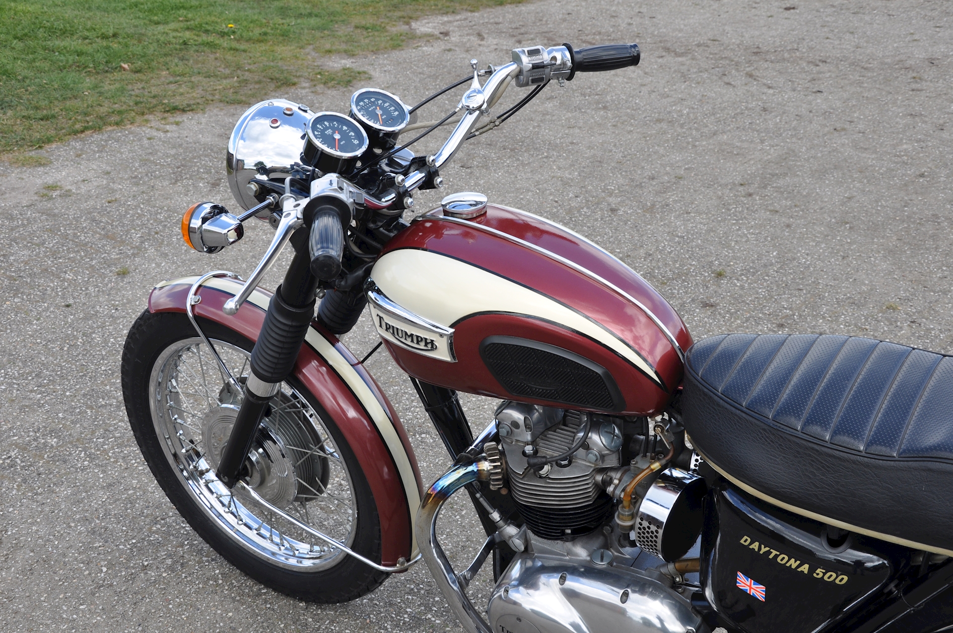 Triumph T100R 1971- 07.JPG