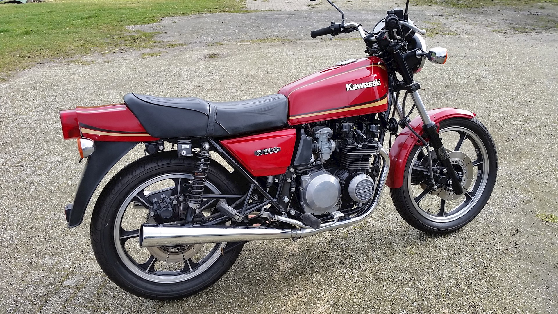 Kawasaki Z500 1982 - 04.jpg