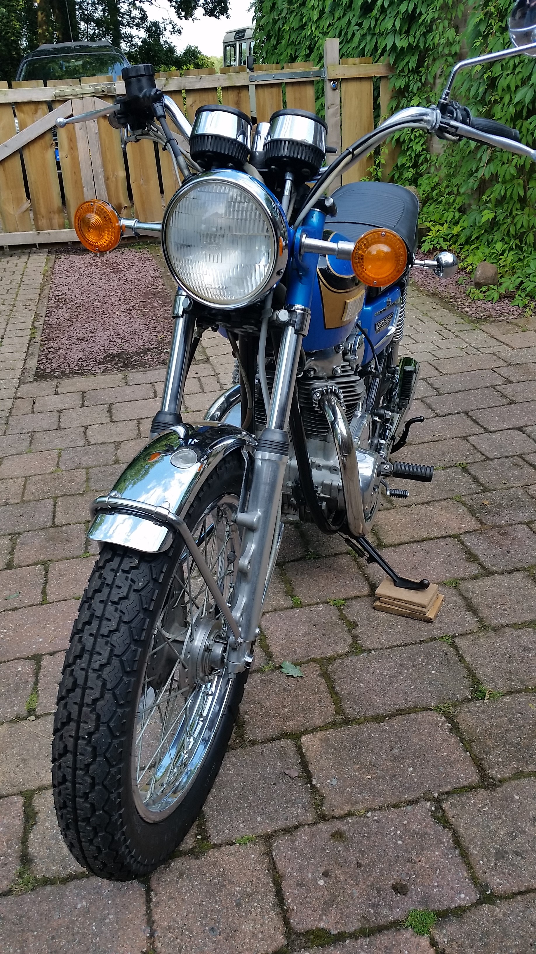 Yamaha TX650 1973 - 06.jpg