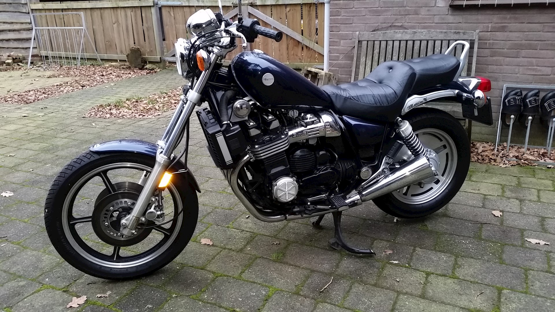 Yamaha XJ700 Maxim 1985 - 01.jpg