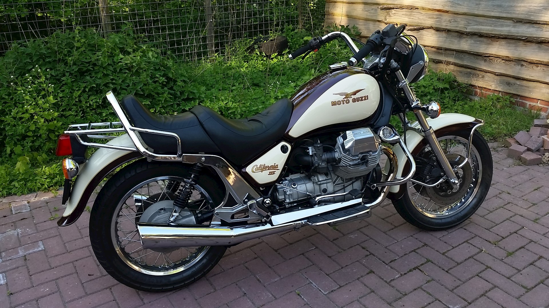 Moto-Guzzi California III 1993 - 04.jpg