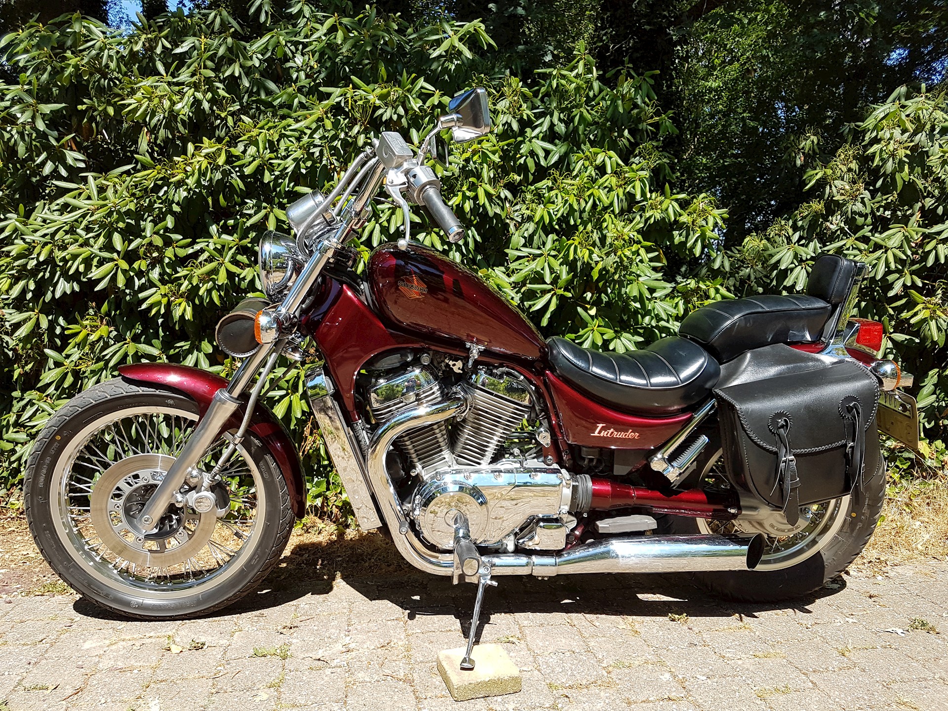 Suzuki Intruder VS700 1986 - 01.jpg