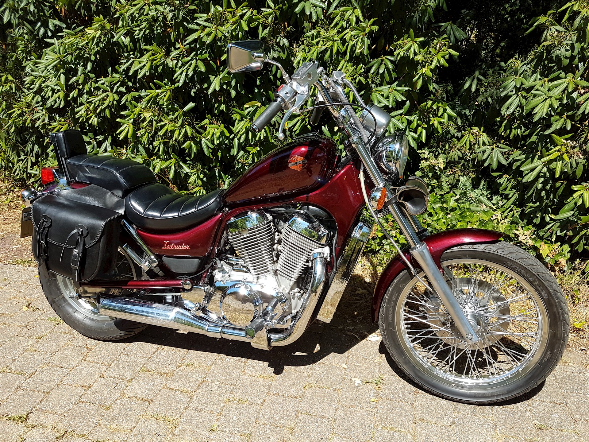 Suzuki Intruder VS700 1986 - 04.jpg