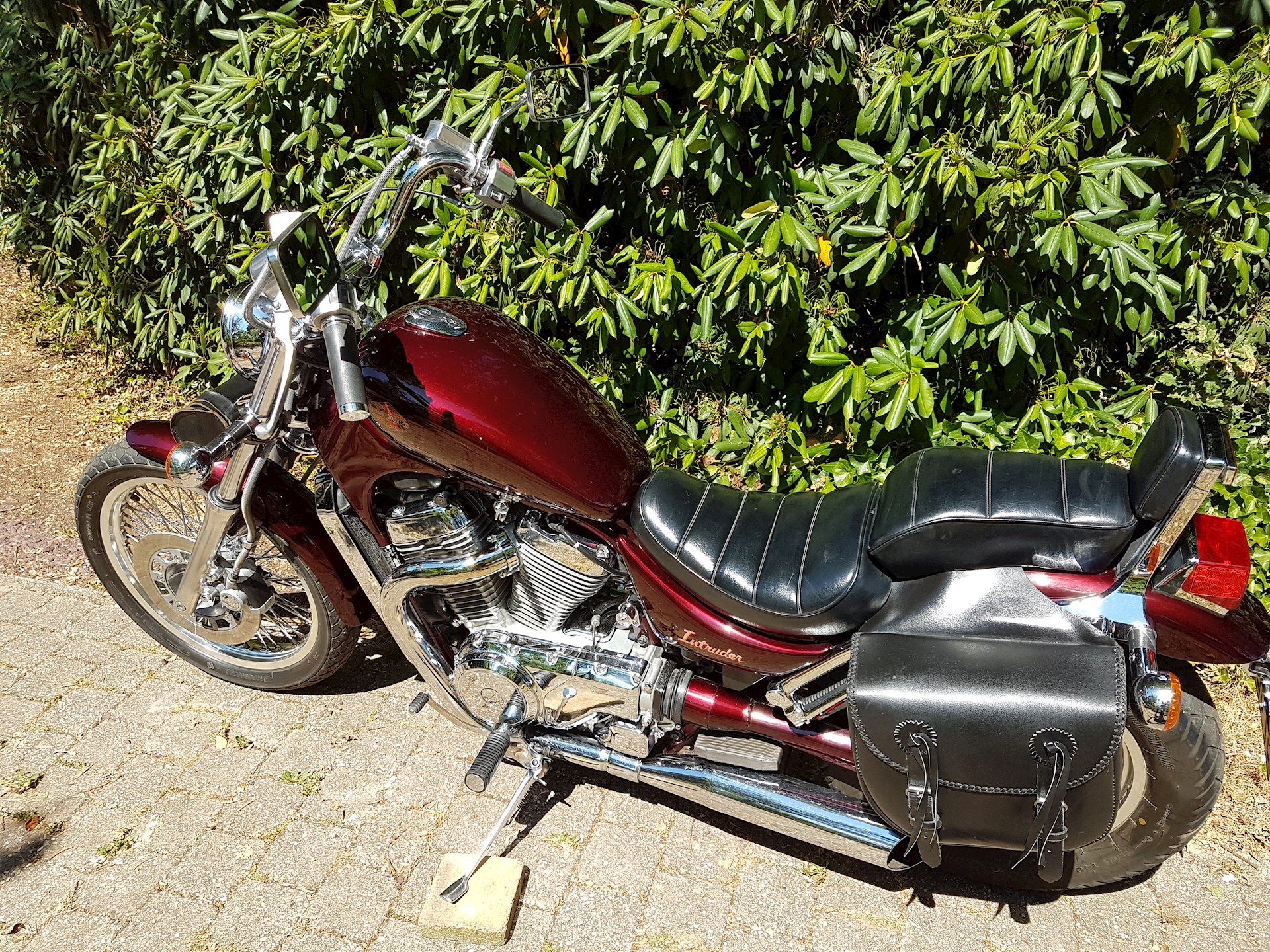 Suzuki Intruder VS700 1986 - 07.jpg