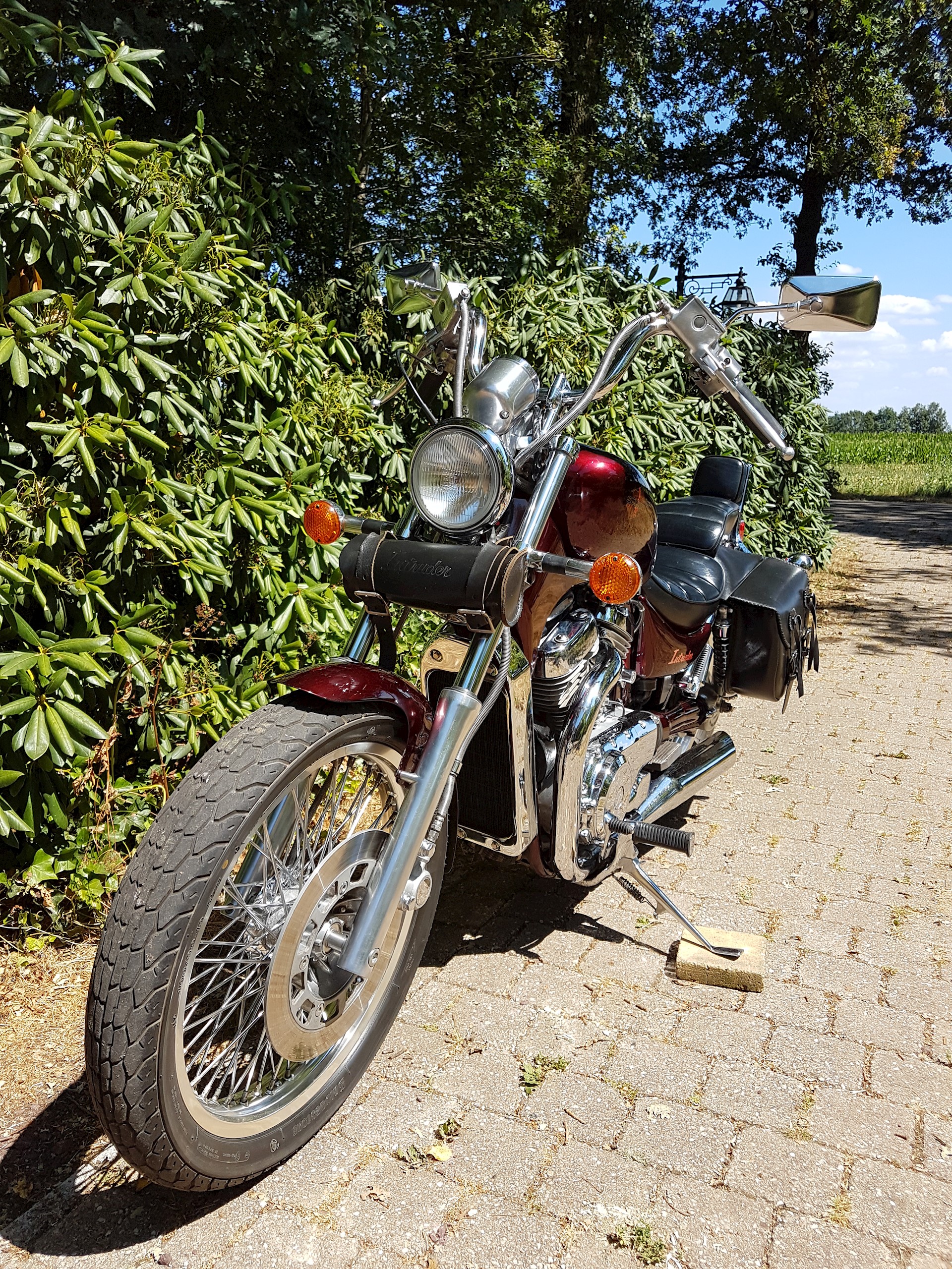 Suzuki Intruder VS700 1986 - 15.jpg