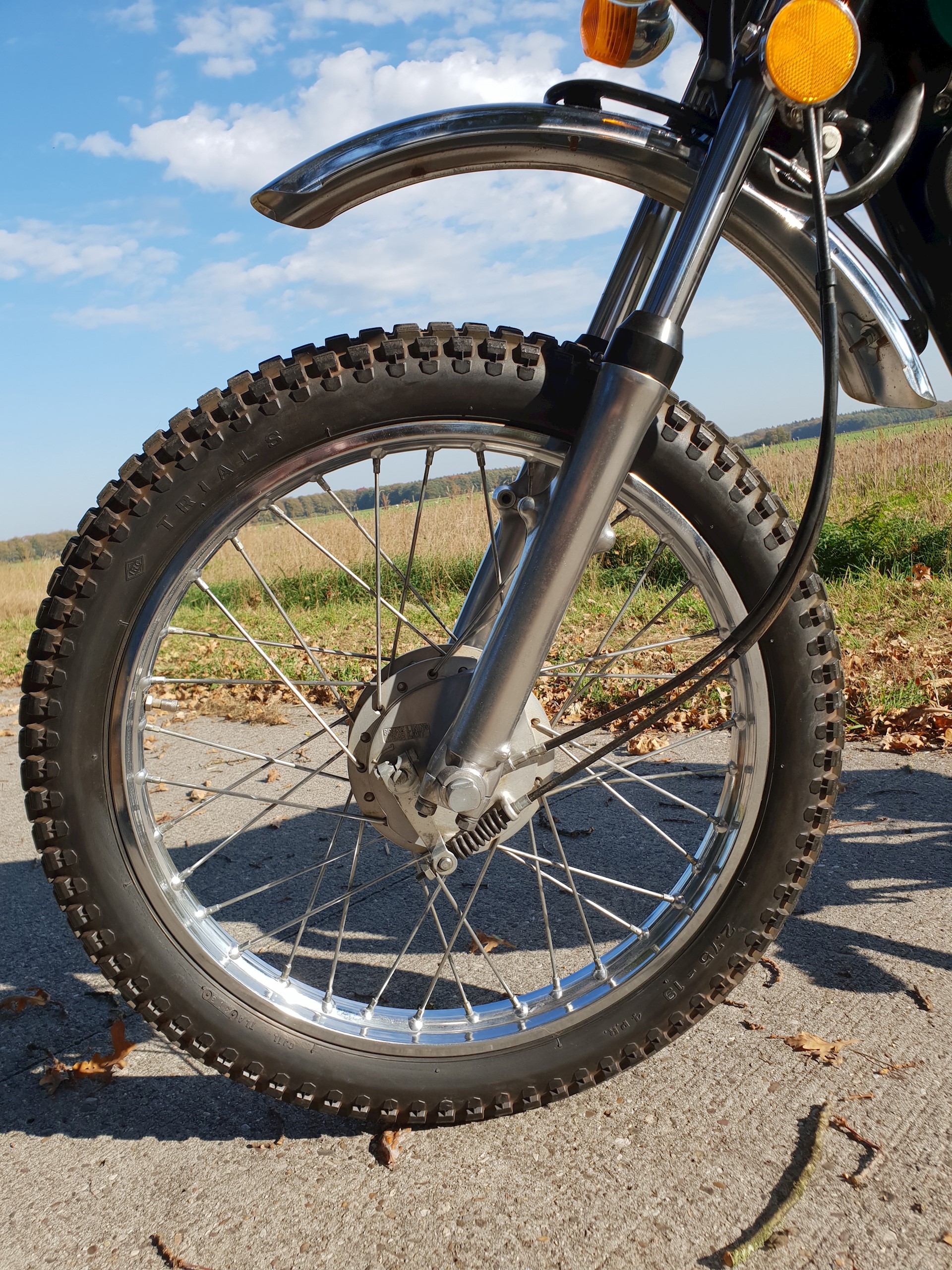 Suzuki TC100 1974 Gepoetst - 06.jpg