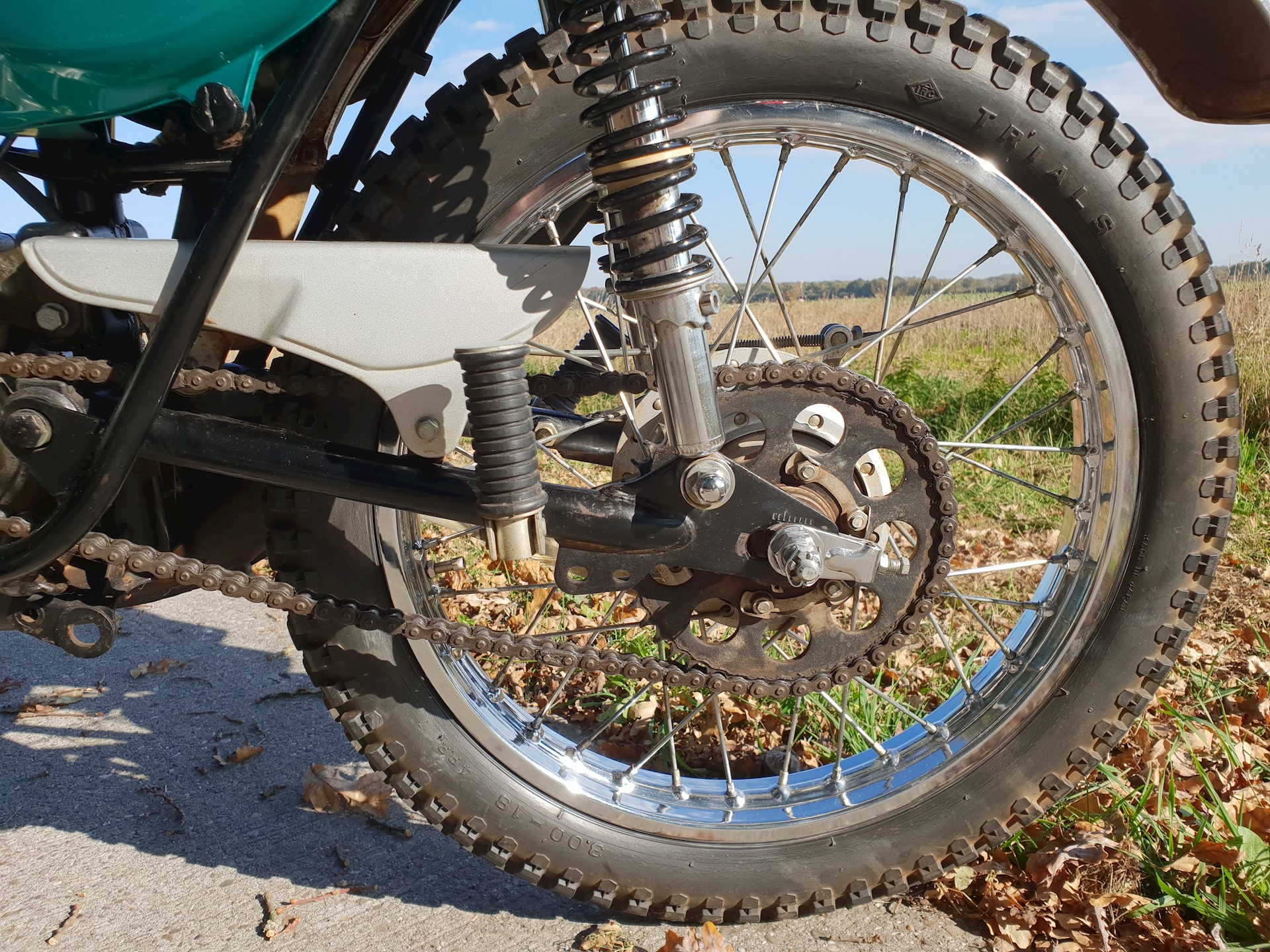 Suzuki TC100 1974 Gepoetst - 07.jpg