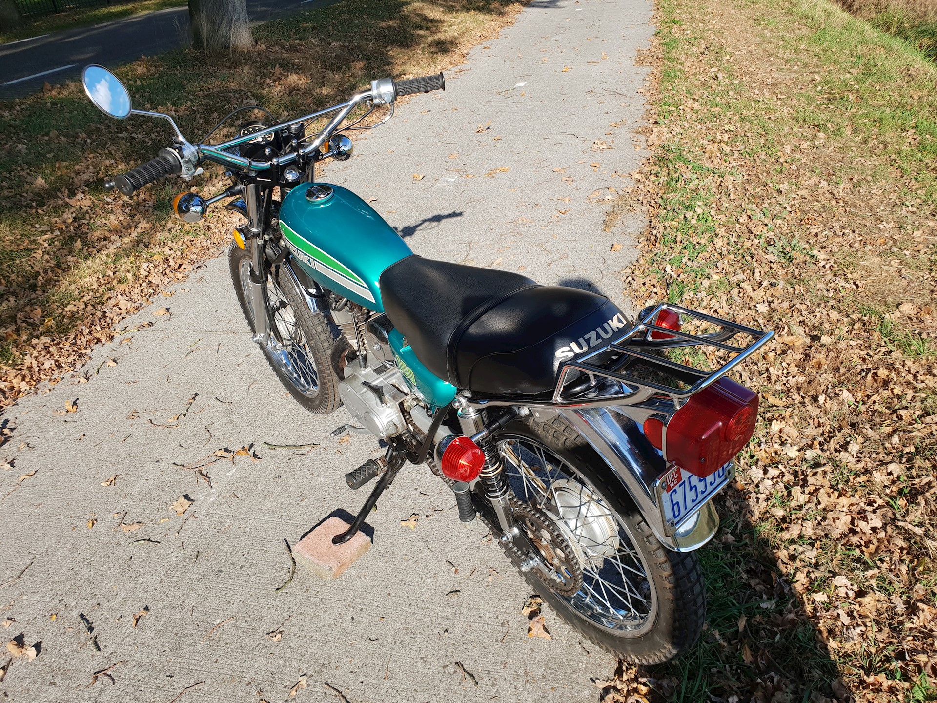 Suzuki TC100 1974 Gepoetst - 11.jpg