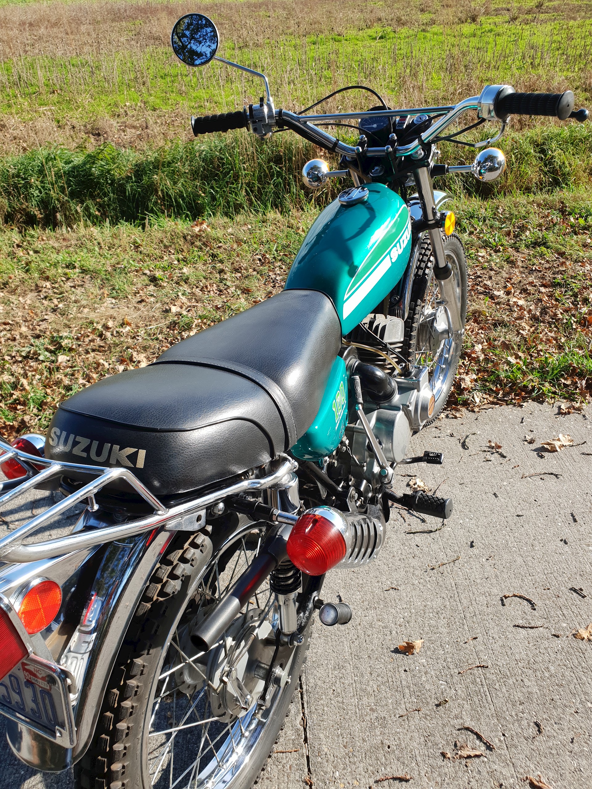 Suzuki TC100 1974 Gepoetst - 16.jpg