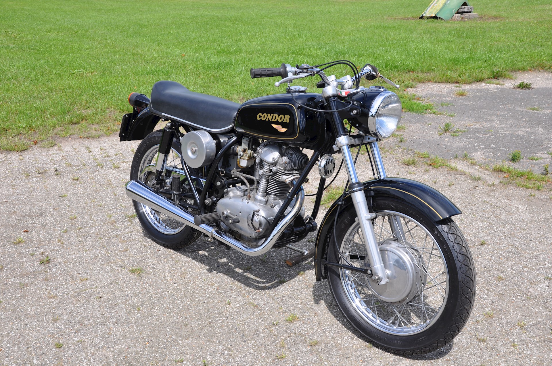 Condor A350 1976  - T04.JPG