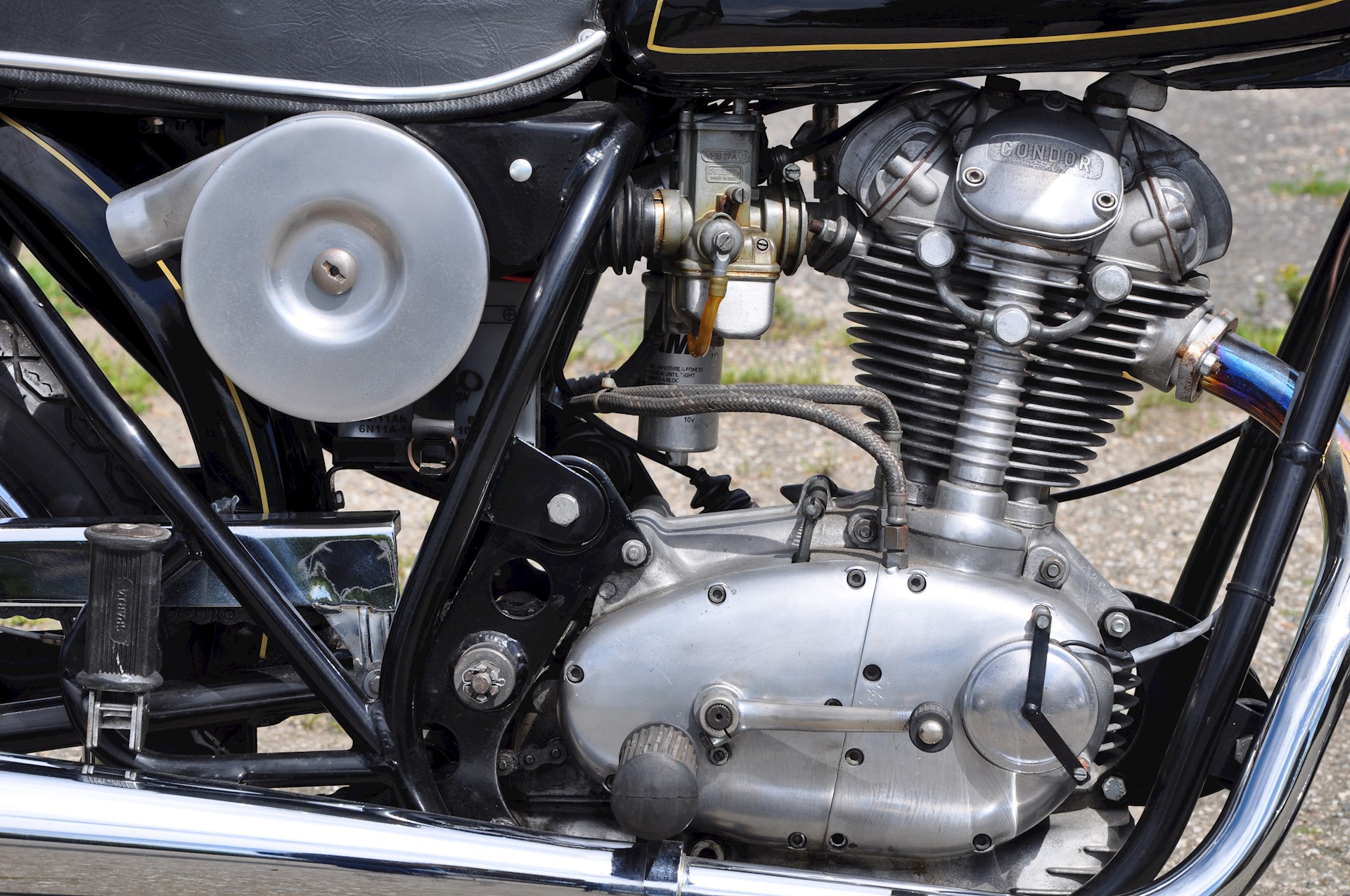 Condor A350 1976  - T05.JPG