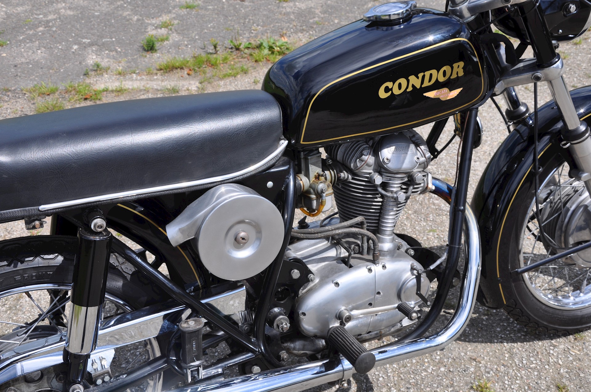 Condor A350 1976  - T13.JPG