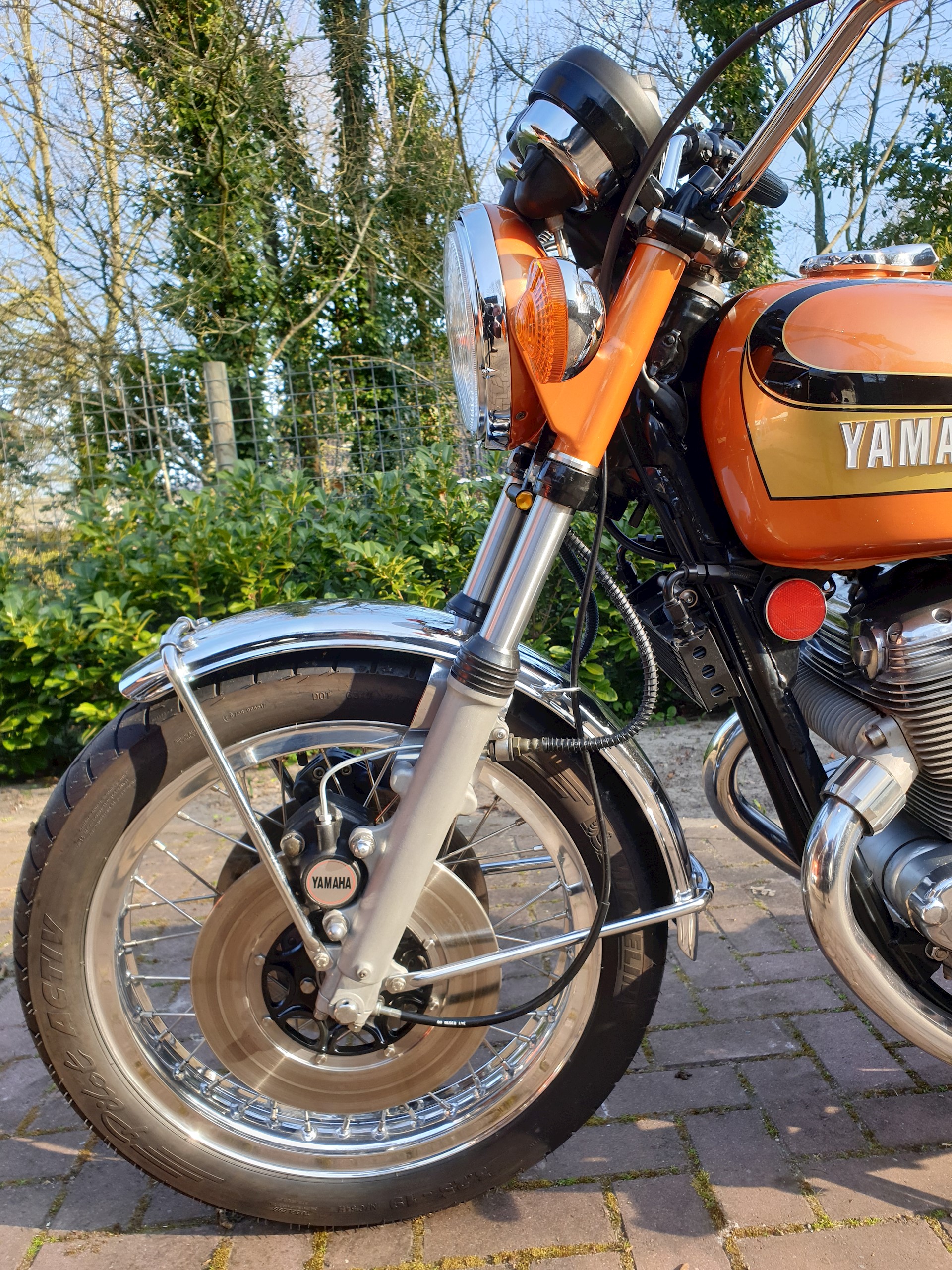 TX750 oranje -07.jpg