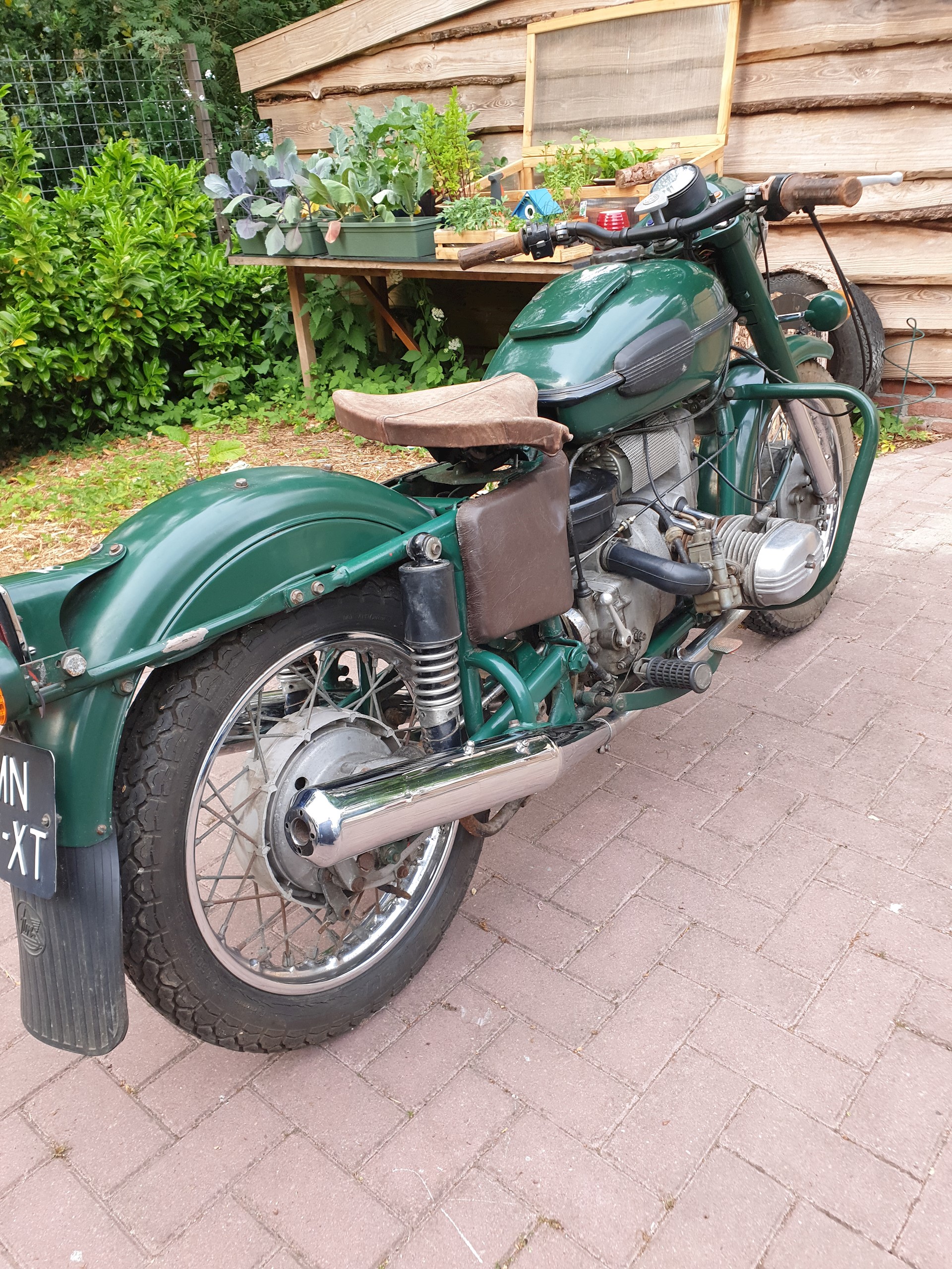 Ural IMZ-8 1993 - 07.jpg