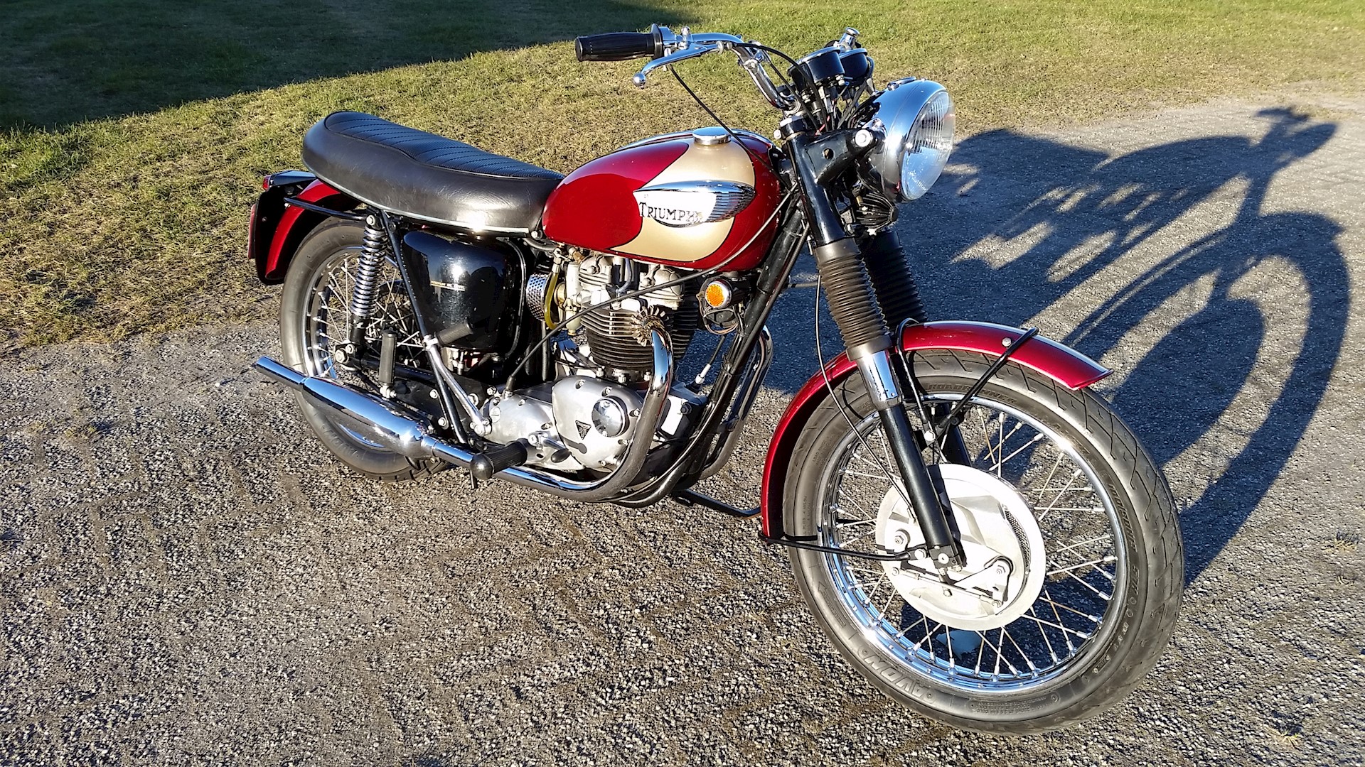 Triumph TR6R 1970 - 02.jpg