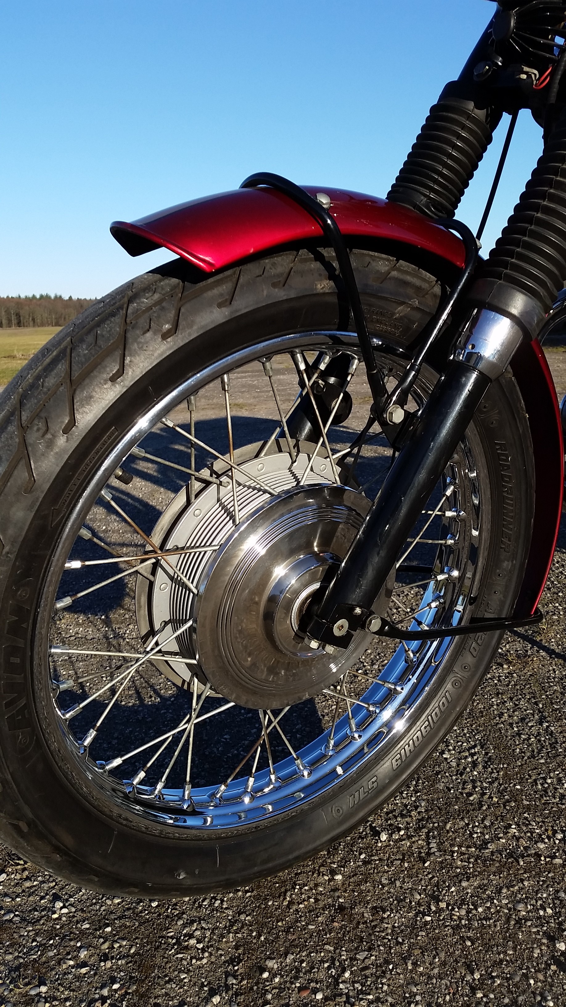 Triumph TR6R 1970 - 07.jpg