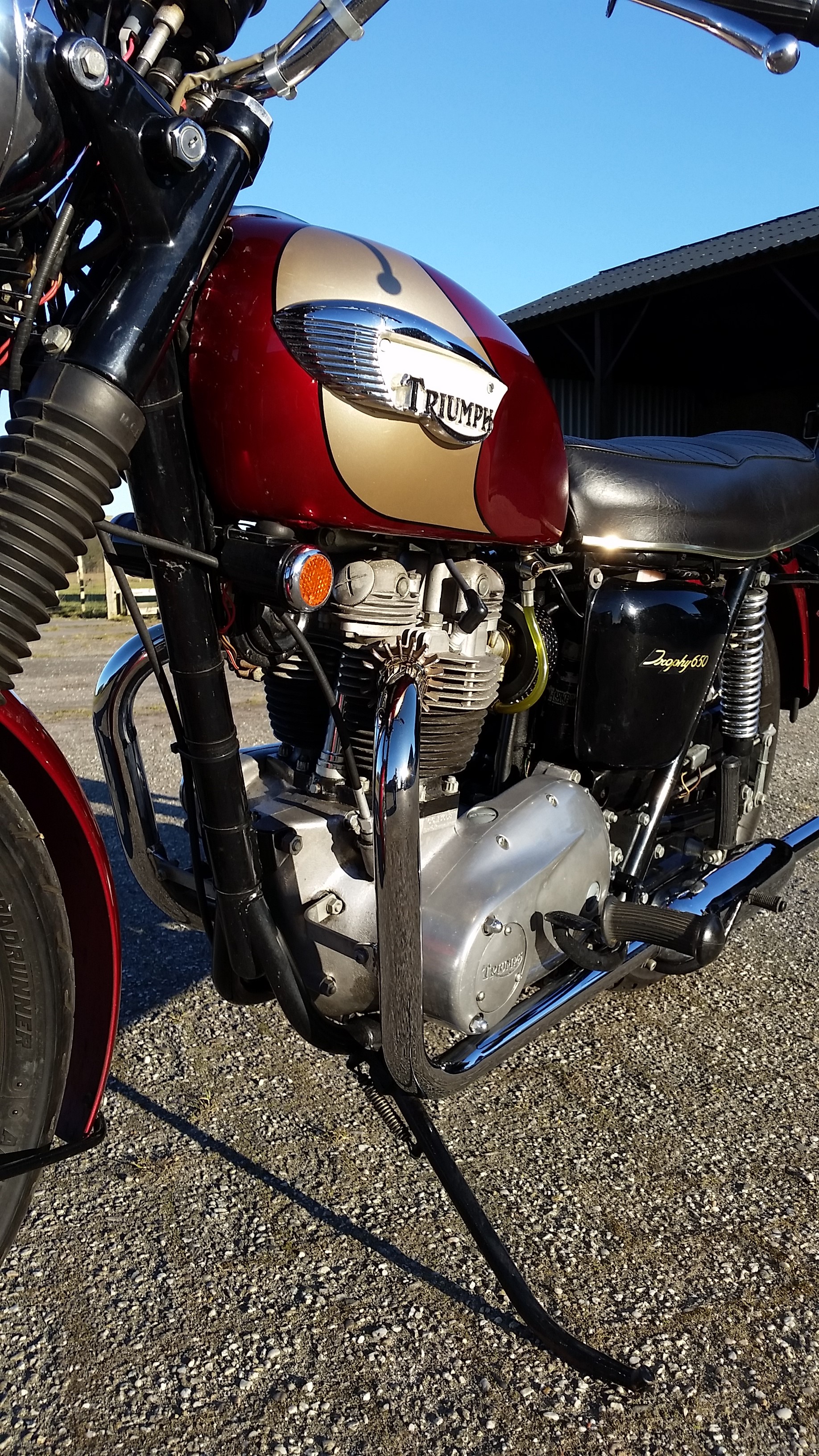 Triumph TR6R 1970 - 09.jpg