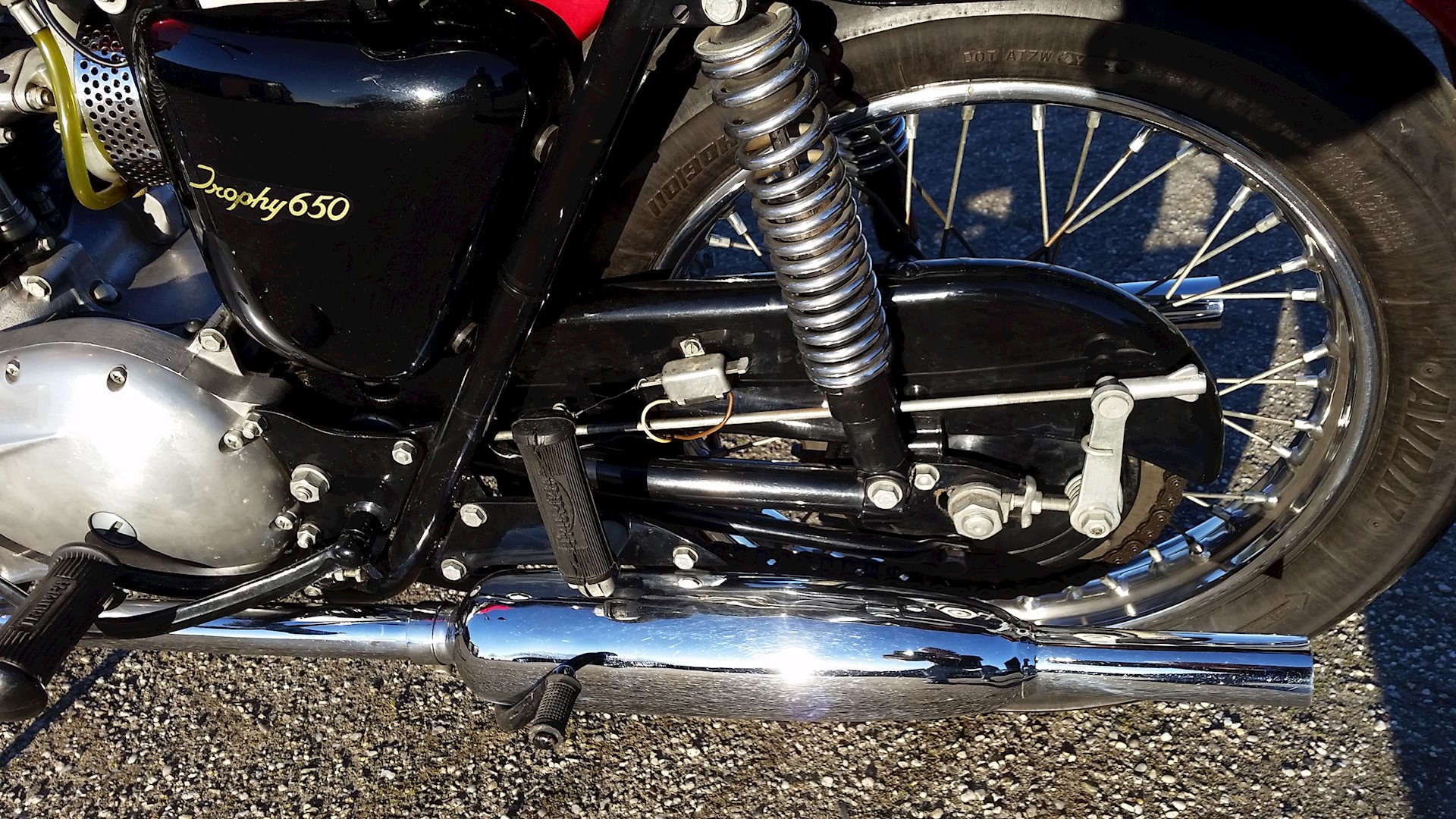 Triumph TR6R 1970 - 21.jpg