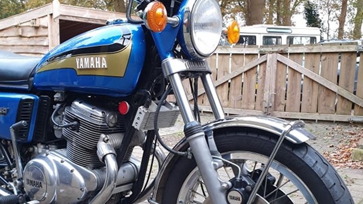 Yamaha TX750 Blauw 1974 04